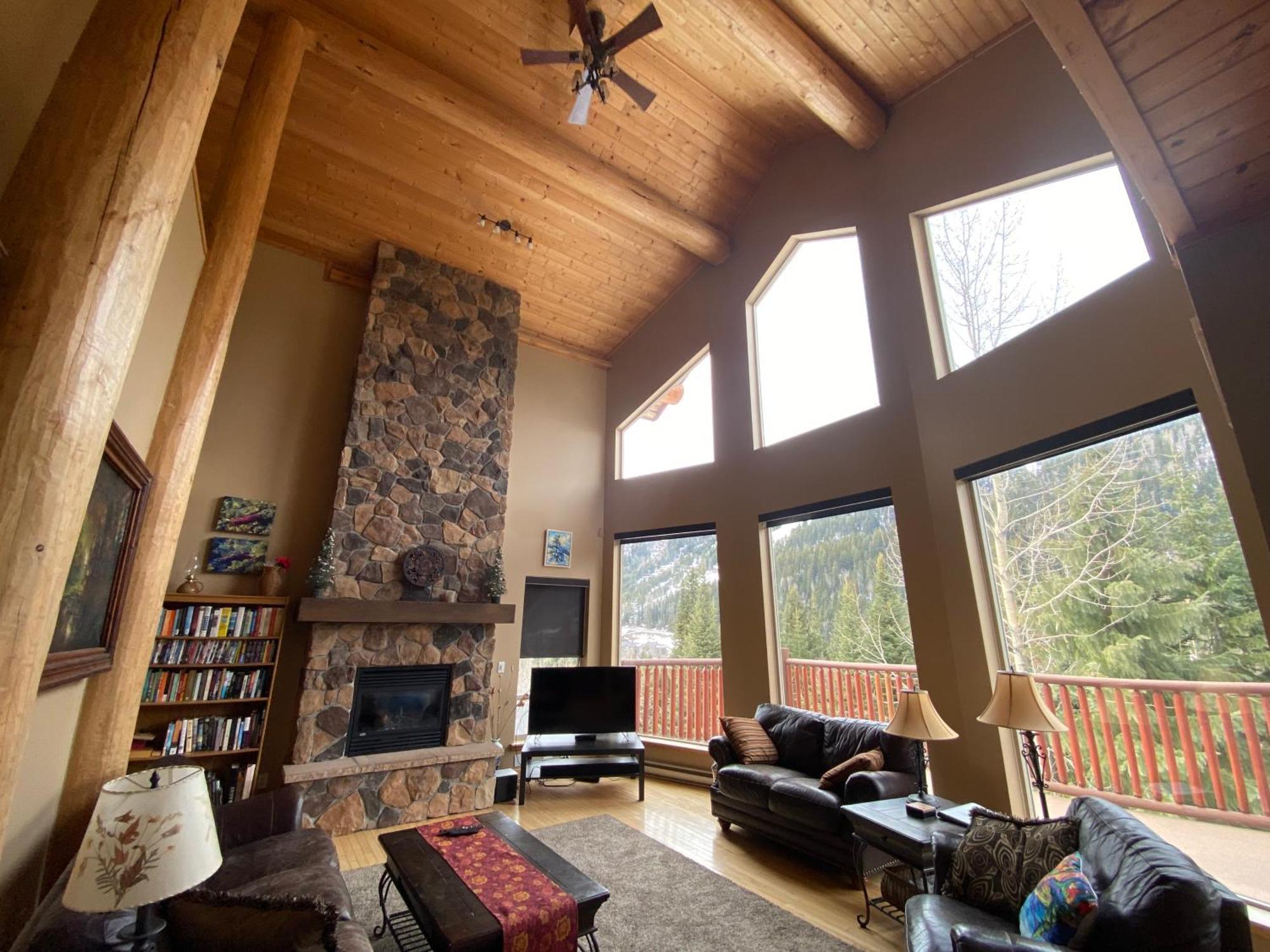 Morrisey Chalet At Sun Peaks Kültér fotó