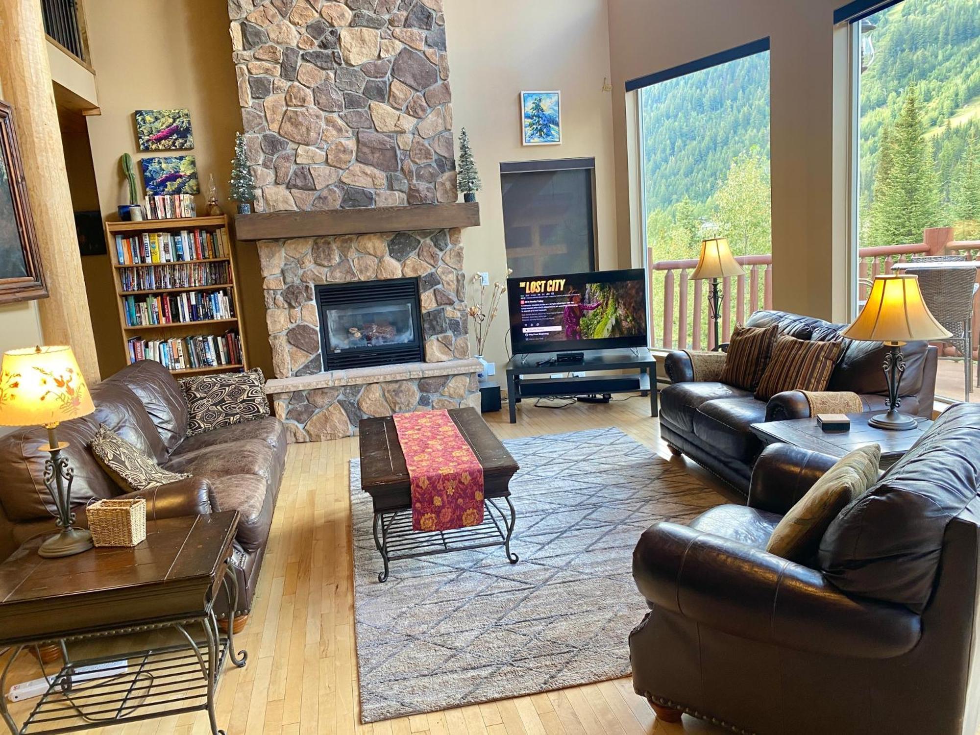 Morrisey Chalet At Sun Peaks Kültér fotó