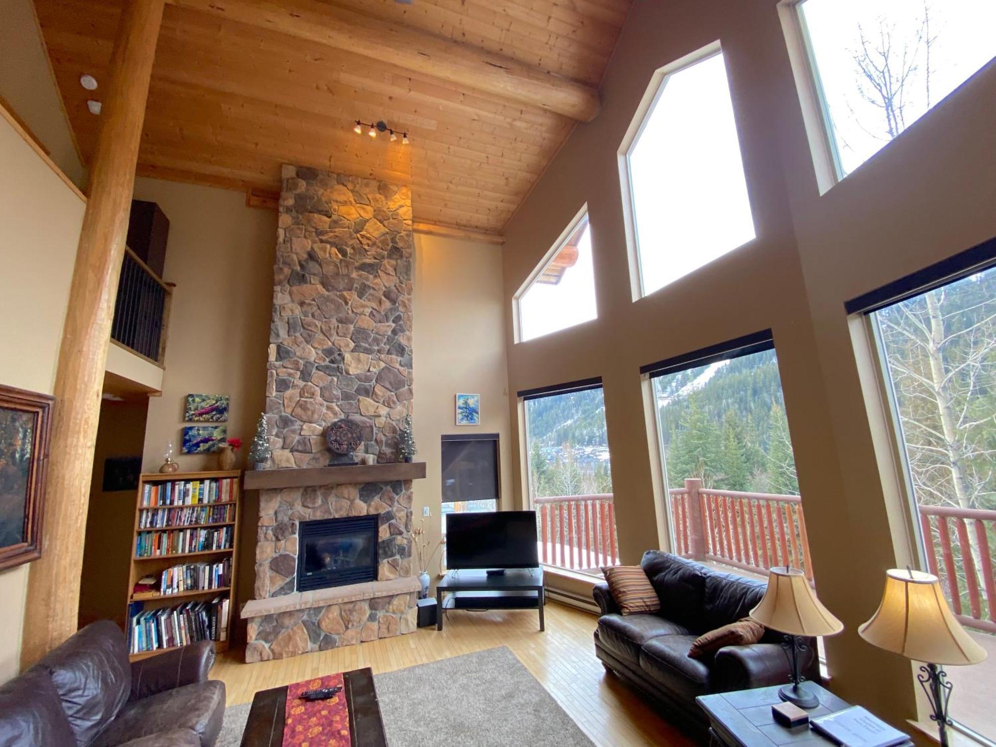 Morrisey Chalet At Sun Peaks Kültér fotó