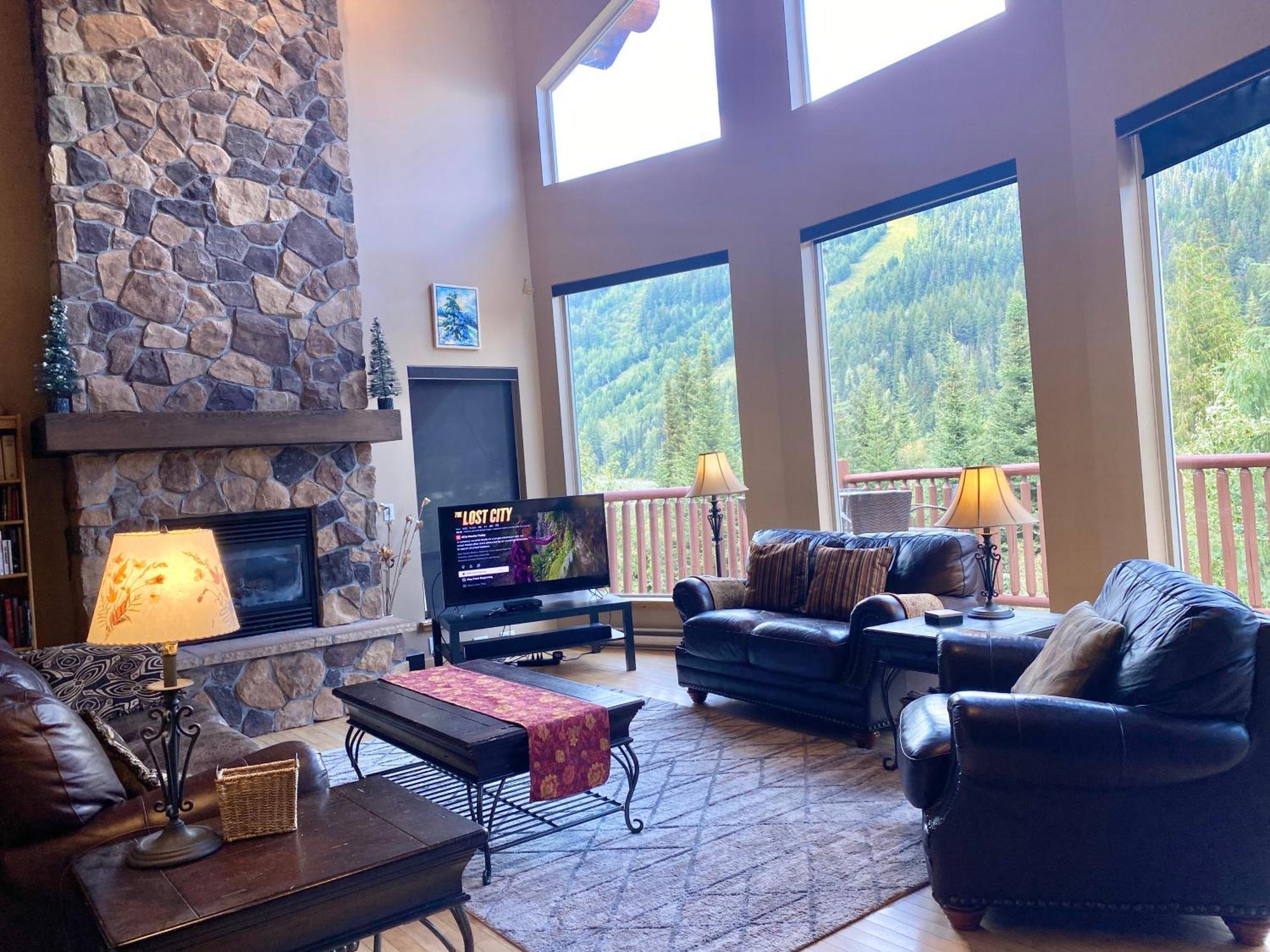 Morrisey Chalet At Sun Peaks Kültér fotó